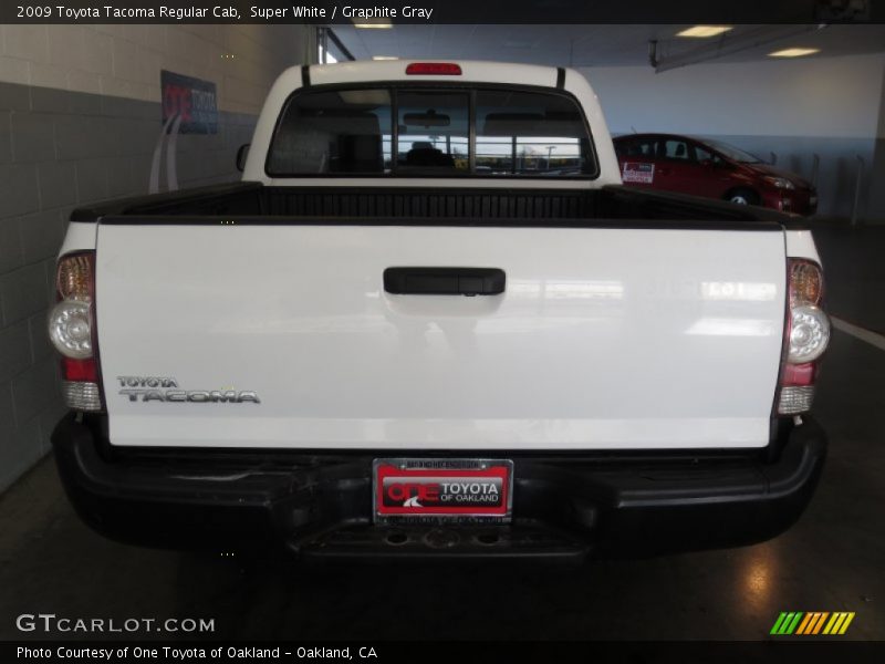 Super White / Graphite Gray 2009 Toyota Tacoma Regular Cab