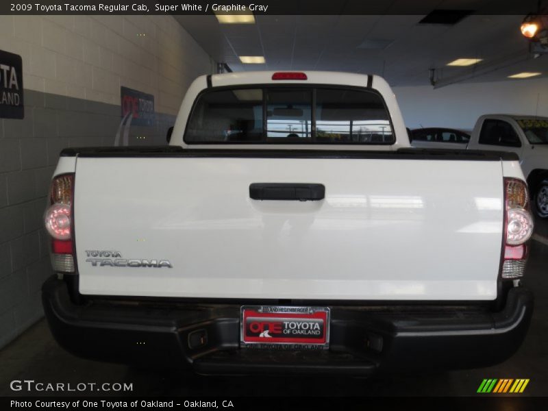 Super White / Graphite Gray 2009 Toyota Tacoma Regular Cab