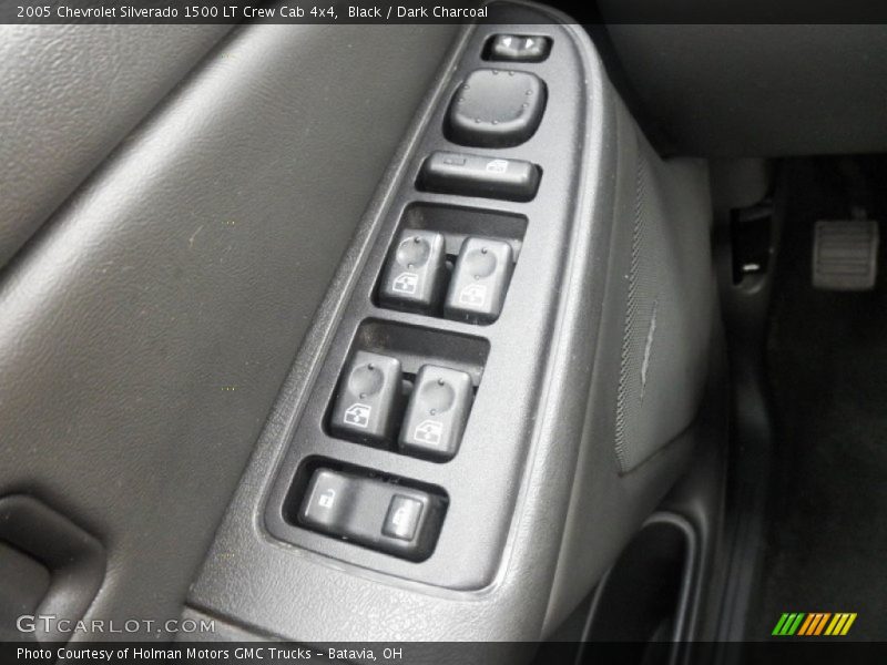 Black / Dark Charcoal 2005 Chevrolet Silverado 1500 LT Crew Cab 4x4