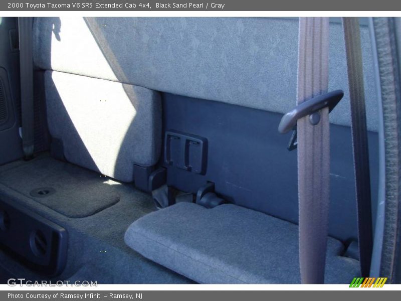 Black Sand Pearl / Gray 2000 Toyota Tacoma V6 SR5 Extended Cab 4x4