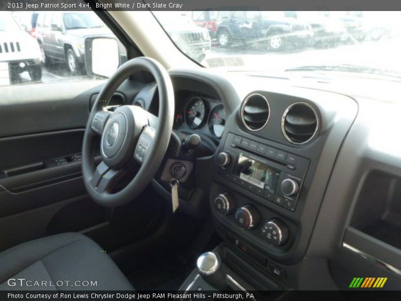 Bright White / Dark Slate Gray 2013 Jeep Patriot Sport 4x4