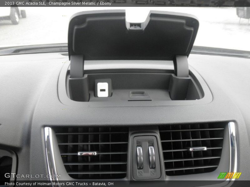 Champagne Silver Metallic / Ebony 2013 GMC Acadia SLE