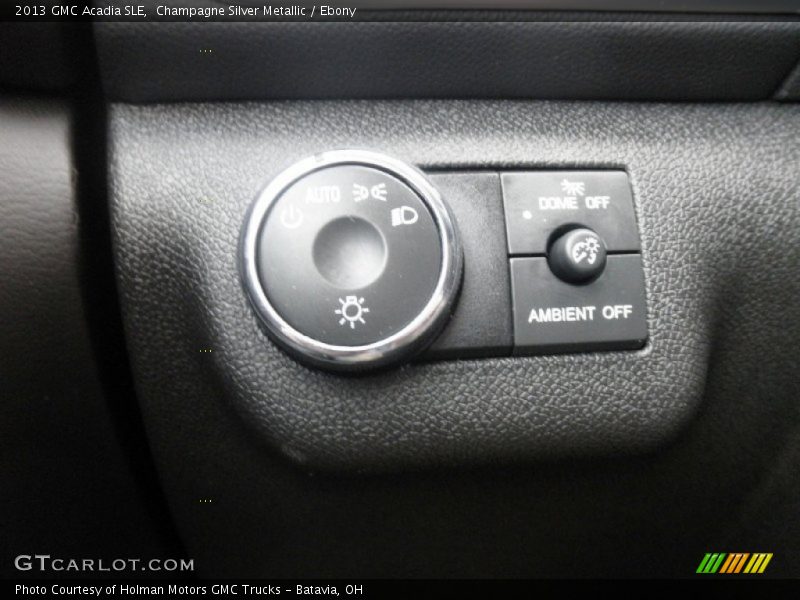 Champagne Silver Metallic / Ebony 2013 GMC Acadia SLE