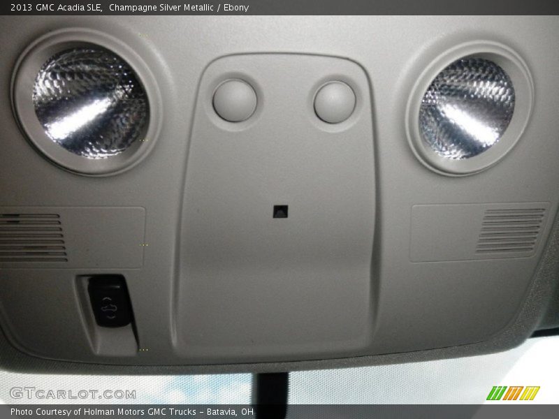 Champagne Silver Metallic / Ebony 2013 GMC Acadia SLE