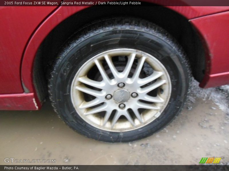  2005 Focus ZXW SE Wagon Wheel