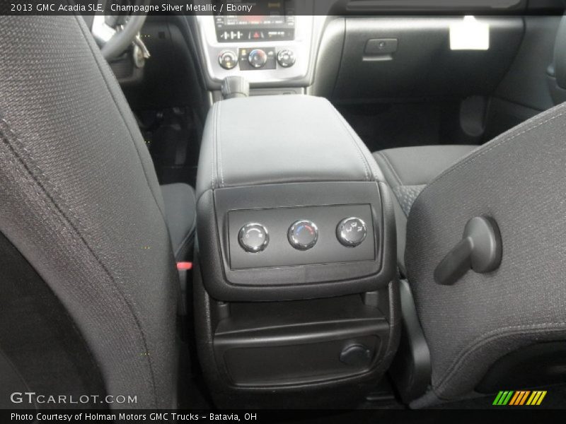 Champagne Silver Metallic / Ebony 2013 GMC Acadia SLE