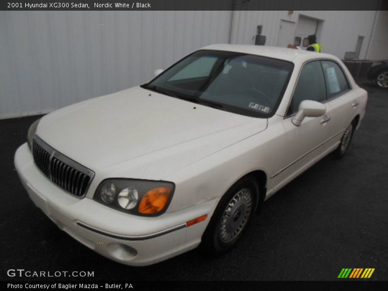 Nordic White / Black 2001 Hyundai XG300 Sedan