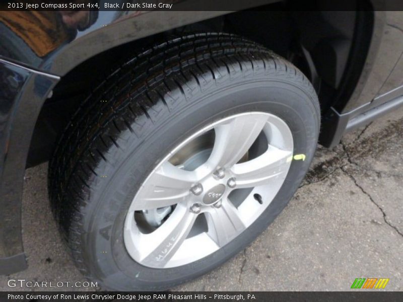 Black / Dark Slate Gray 2013 Jeep Compass Sport 4x4
