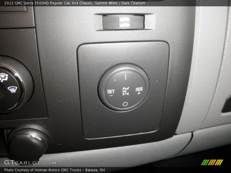Controls of 2013 Sierra 3500HD Regular Cab 4x4 Chassis