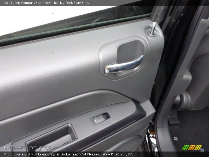 Black / Dark Slate Gray 2013 Jeep Compass Sport 4x4