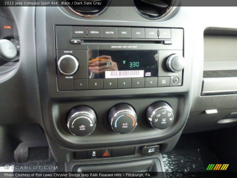Black / Dark Slate Gray 2013 Jeep Compass Sport 4x4