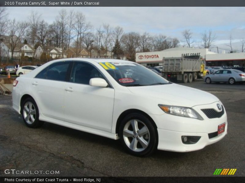 Super White / Dark Charcoal 2010 Toyota Camry SE