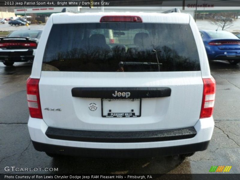 Bright White / Dark Slate Gray 2013 Jeep Patriot Sport 4x4