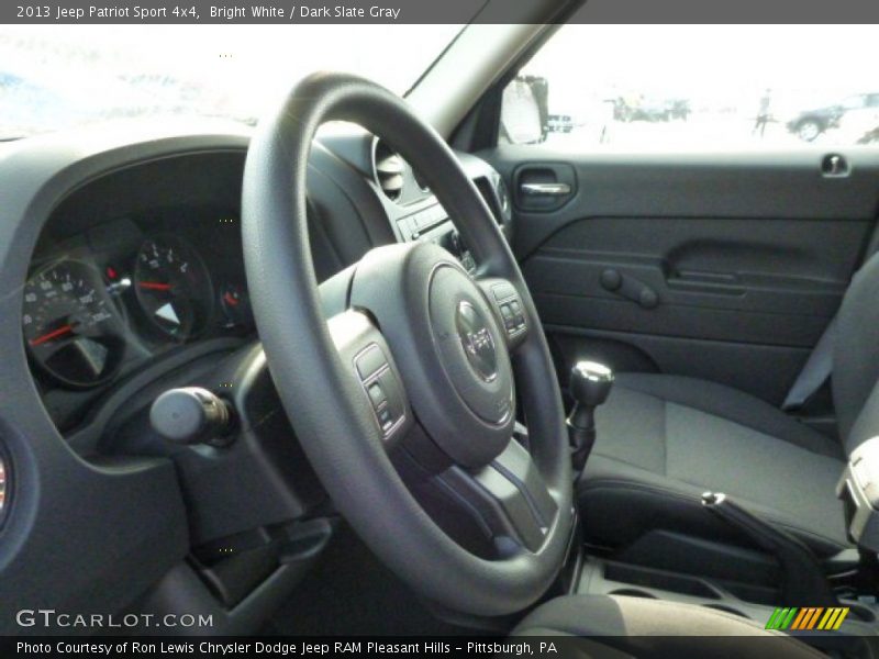 Bright White / Dark Slate Gray 2013 Jeep Patriot Sport 4x4