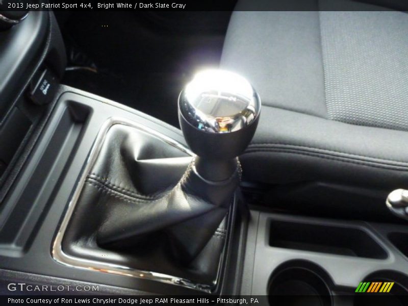 Bright White / Dark Slate Gray 2013 Jeep Patriot Sport 4x4