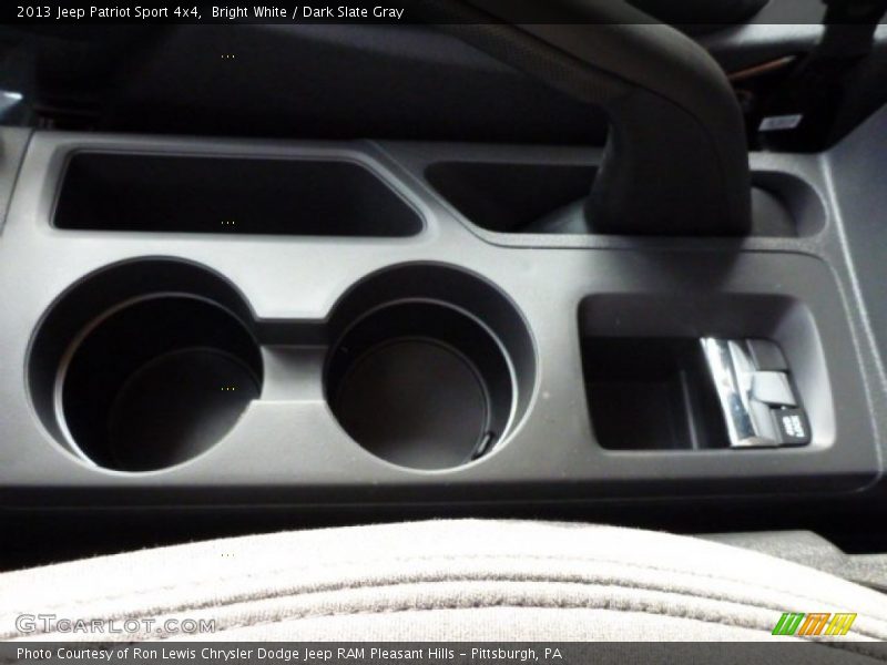 Bright White / Dark Slate Gray 2013 Jeep Patriot Sport 4x4