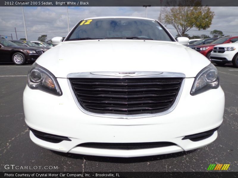 Bright White / Black 2012 Chrysler 200 S Sedan