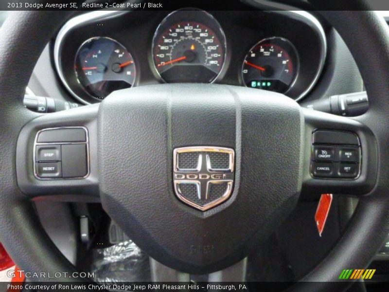 Redline 2-Coat Pearl / Black 2013 Dodge Avenger SE