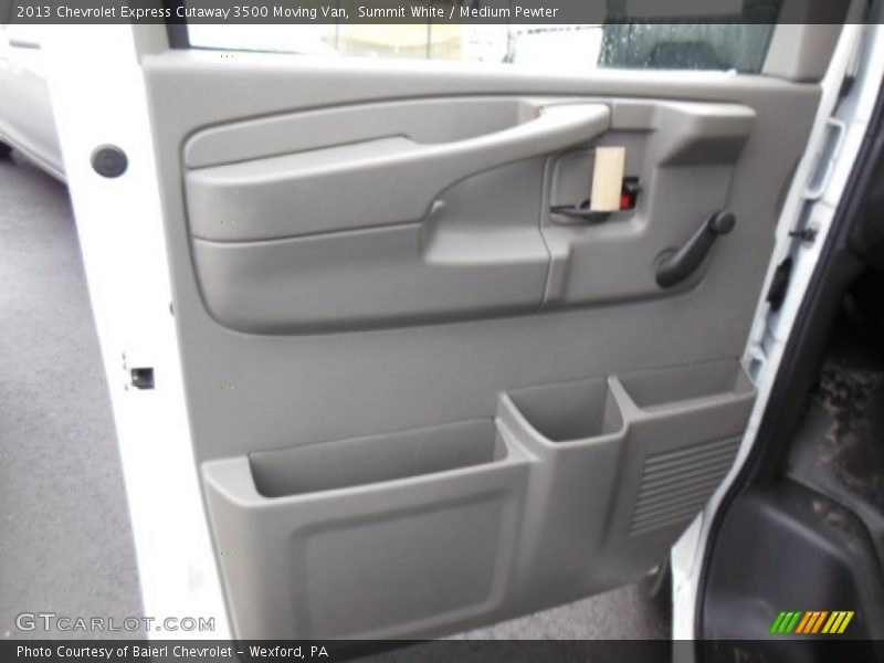 Summit White / Medium Pewter 2013 Chevrolet Express Cutaway 3500 Moving Van
