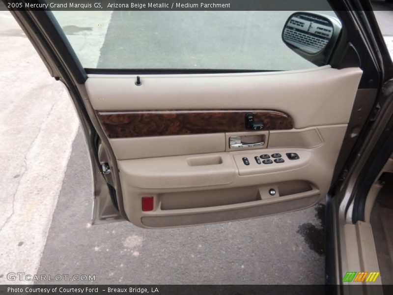 Arizona Beige Metallic / Medium Parchment 2005 Mercury Grand Marquis GS