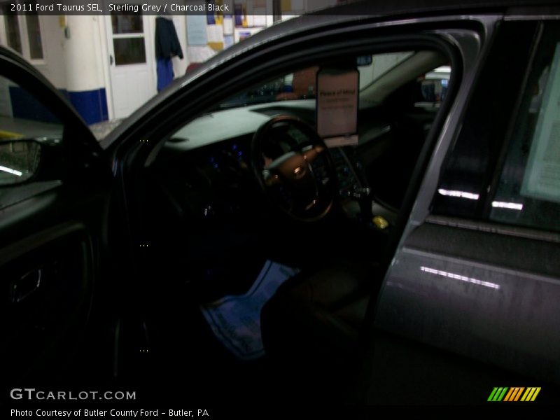 Sterling Grey / Charcoal Black 2011 Ford Taurus SEL