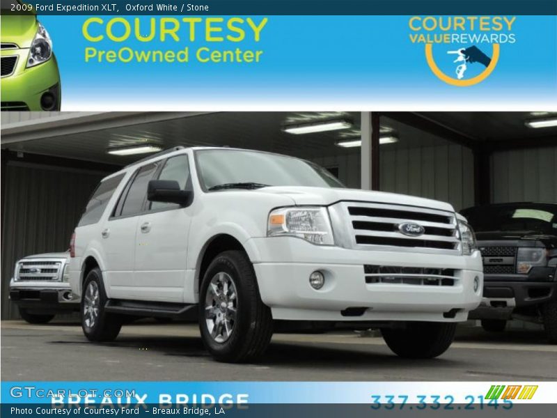 Oxford White / Stone 2009 Ford Expedition XLT