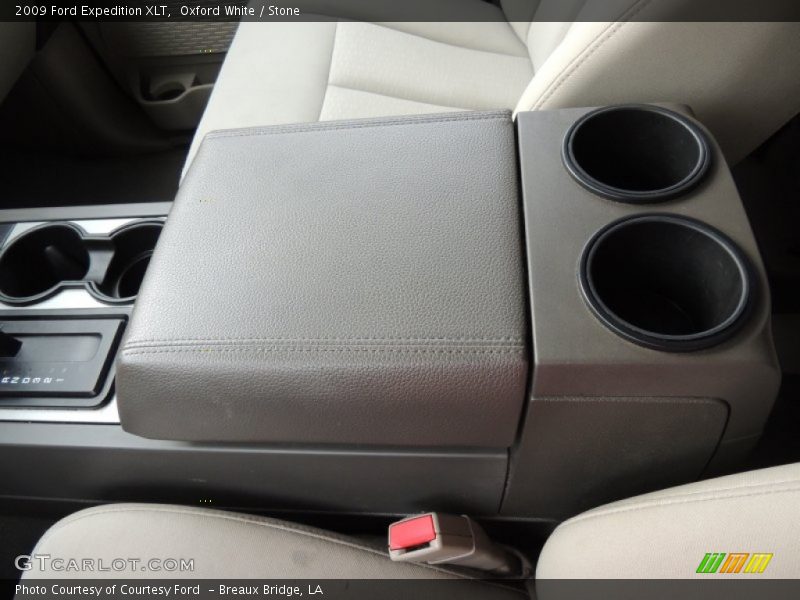 Oxford White / Stone 2009 Ford Expedition XLT