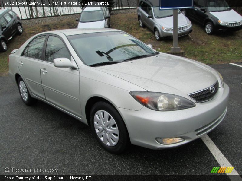 Lunar Mist Metallic / Dark Charcoal 2002 Toyota Camry SE
