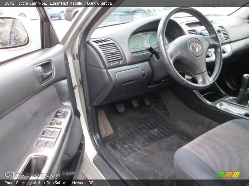Lunar Mist Metallic / Dark Charcoal 2002 Toyota Camry SE