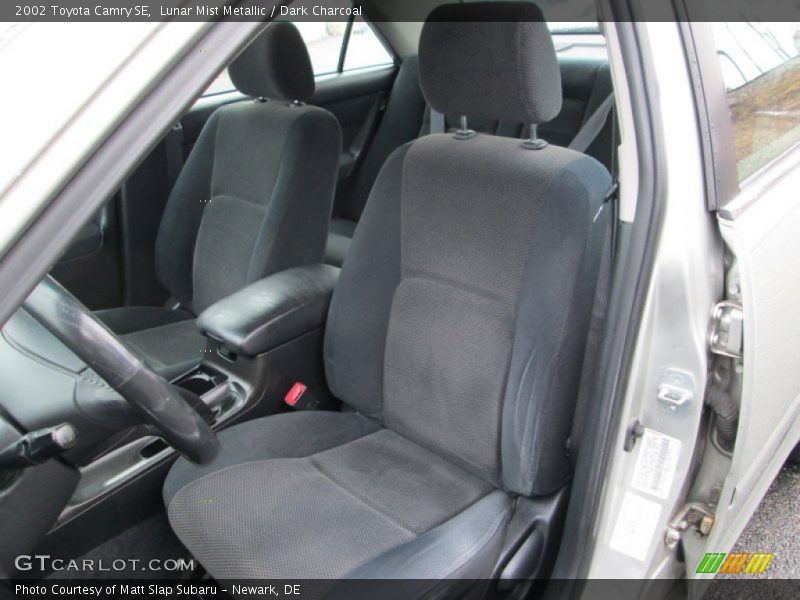 Lunar Mist Metallic / Dark Charcoal 2002 Toyota Camry SE