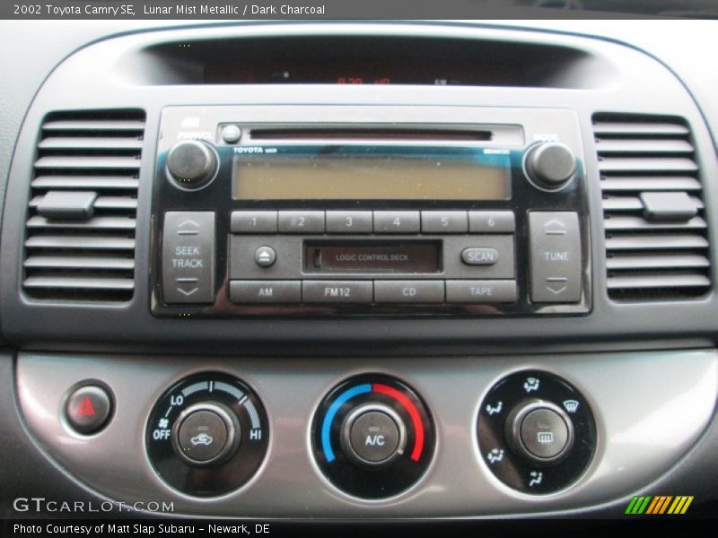 Lunar Mist Metallic / Dark Charcoal 2002 Toyota Camry SE