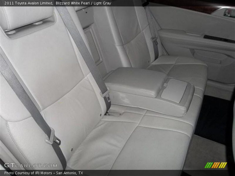 Blizzard White Pearl / Light Gray 2011 Toyota Avalon Limited