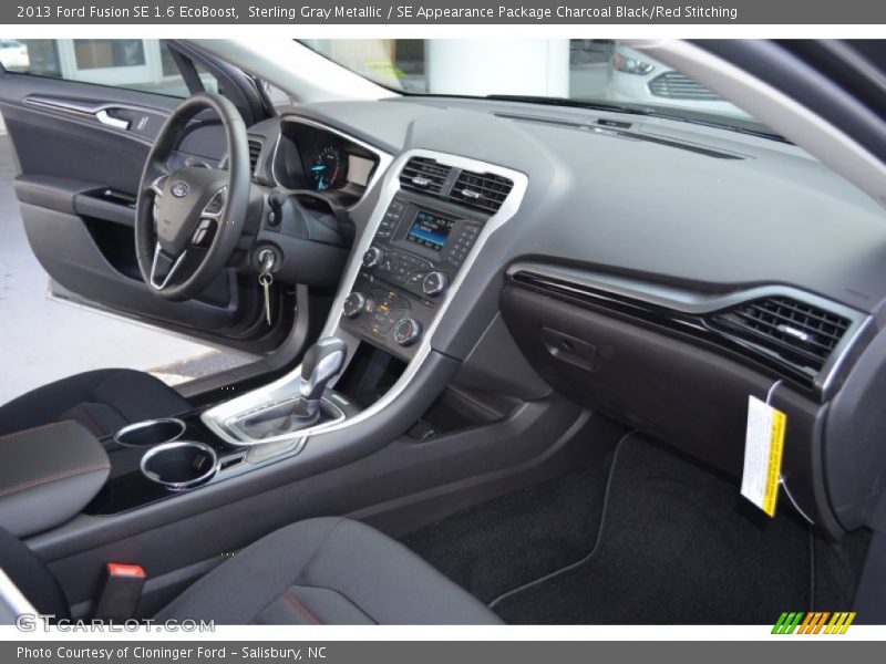 Dashboard of 2013 Fusion SE 1.6 EcoBoost