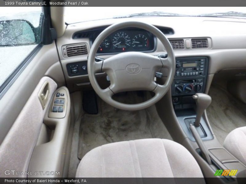 Woodland Pearl / Oak 1999 Toyota Camry LE