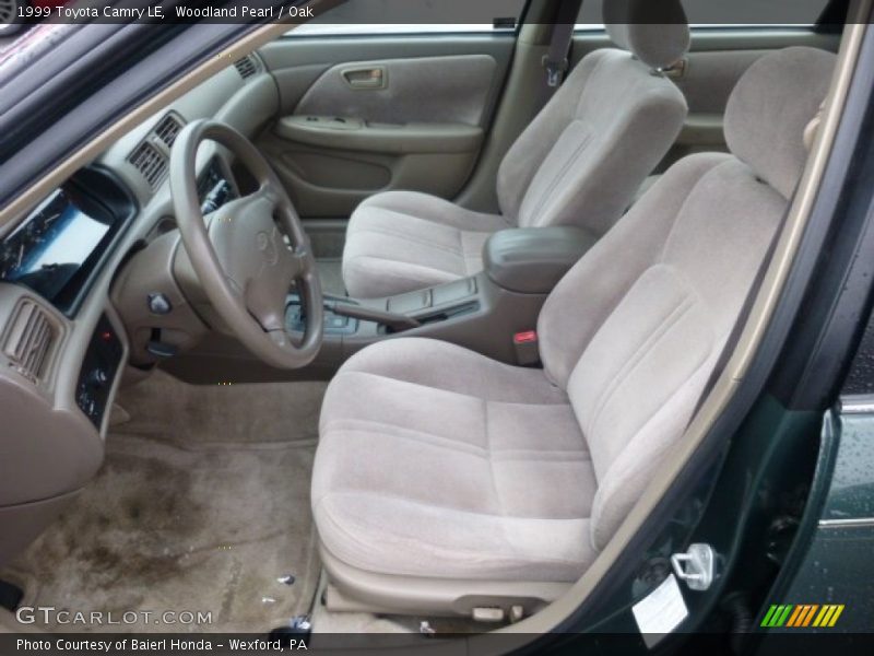 Woodland Pearl / Oak 1999 Toyota Camry LE