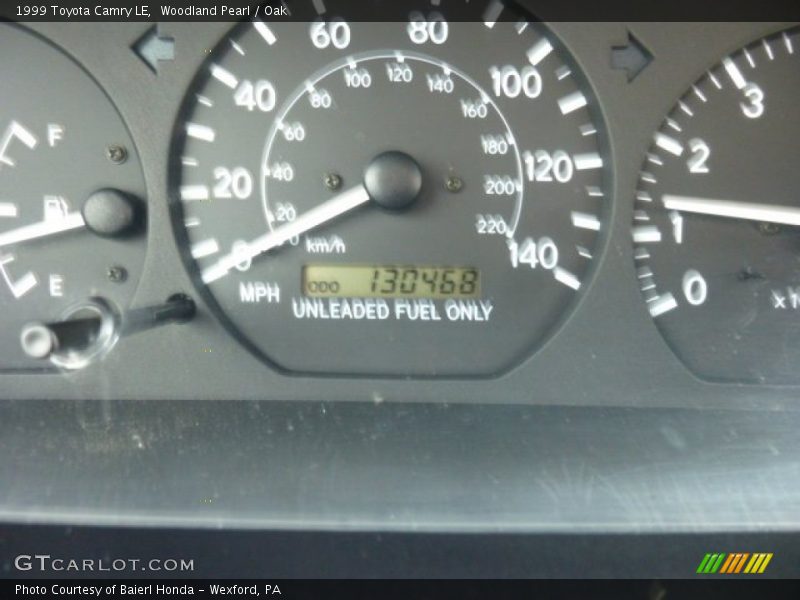 Woodland Pearl / Oak 1999 Toyota Camry LE