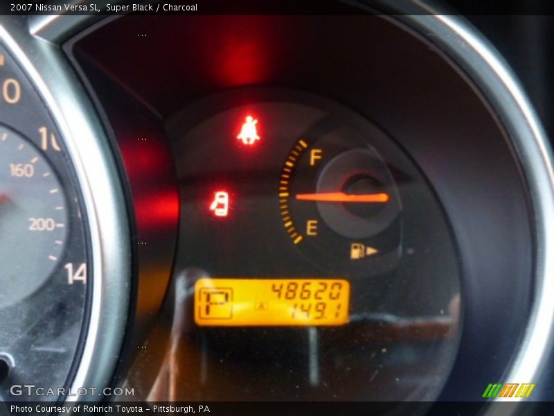 Super Black / Charcoal 2007 Nissan Versa SL