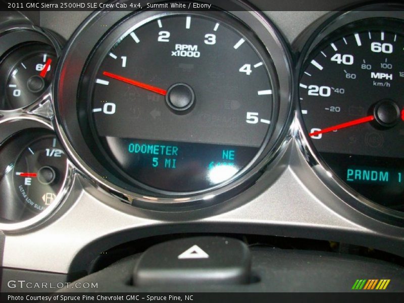 Summit White / Ebony 2011 GMC Sierra 2500HD SLE Crew Cab 4x4