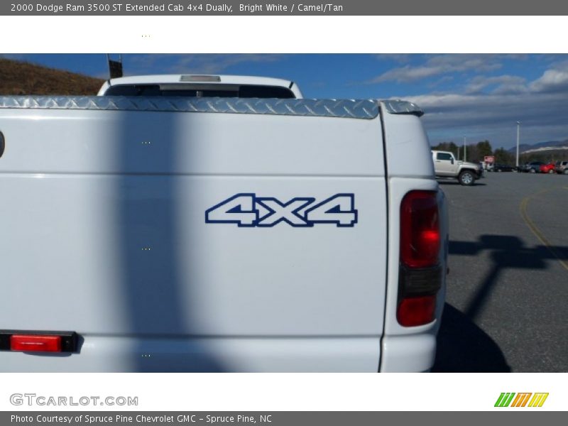 Bright White / Camel/Tan 2000 Dodge Ram 3500 ST Extended Cab 4x4 Dually