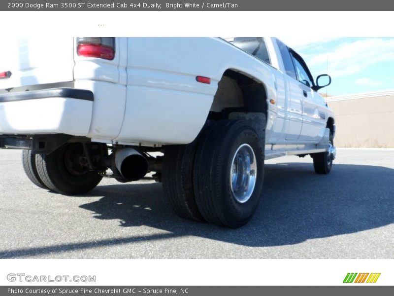 Bright White / Camel/Tan 2000 Dodge Ram 3500 ST Extended Cab 4x4 Dually