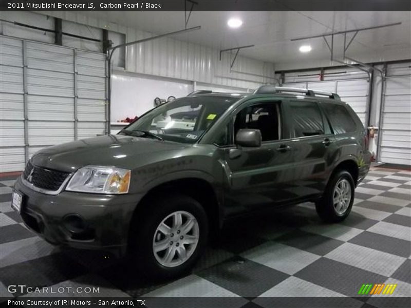 Carbon Pearl / Black 2011 Mitsubishi Endeavor LS