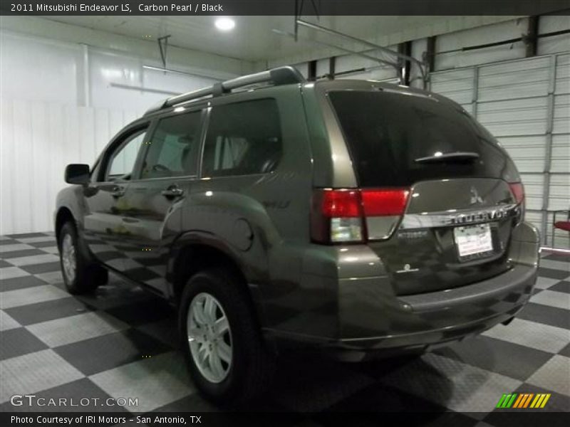 Carbon Pearl / Black 2011 Mitsubishi Endeavor LS