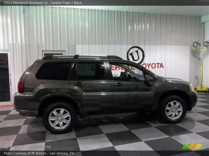 Carbon Pearl / Black 2011 Mitsubishi Endeavor LS