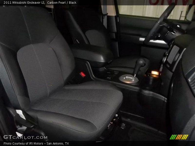 Carbon Pearl / Black 2011 Mitsubishi Endeavor LS
