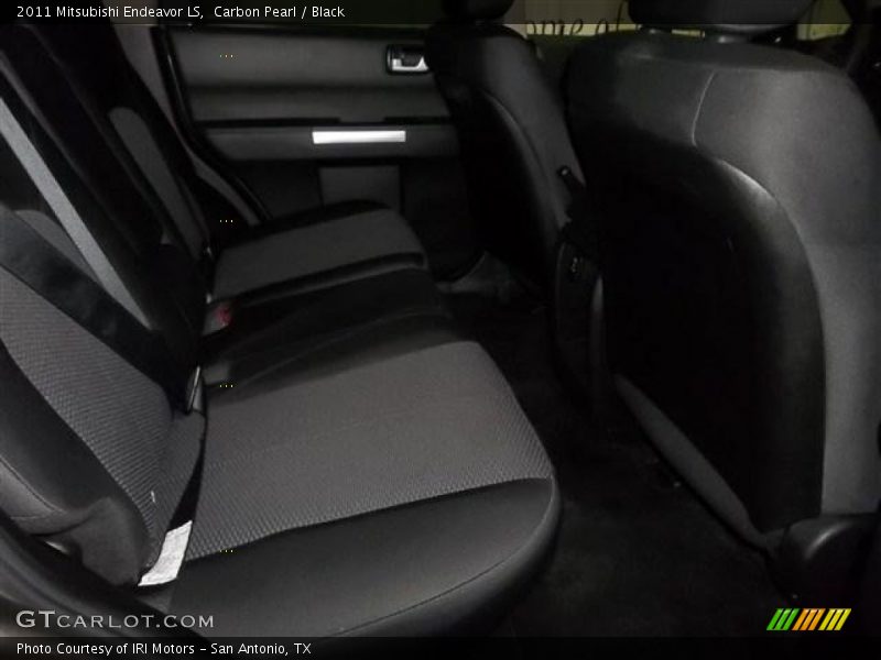 Carbon Pearl / Black 2011 Mitsubishi Endeavor LS