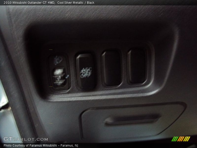 Cool Silver Metallic / Black 2010 Mitsubishi Outlander GT 4WD