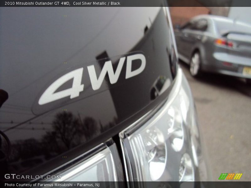 Cool Silver Metallic / Black 2010 Mitsubishi Outlander GT 4WD