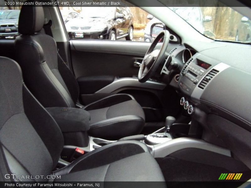 Cool Silver Metallic / Black 2010 Mitsubishi Outlander GT 4WD