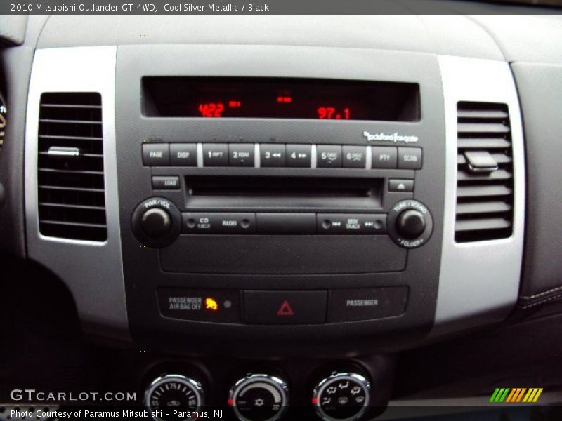 Cool Silver Metallic / Black 2010 Mitsubishi Outlander GT 4WD