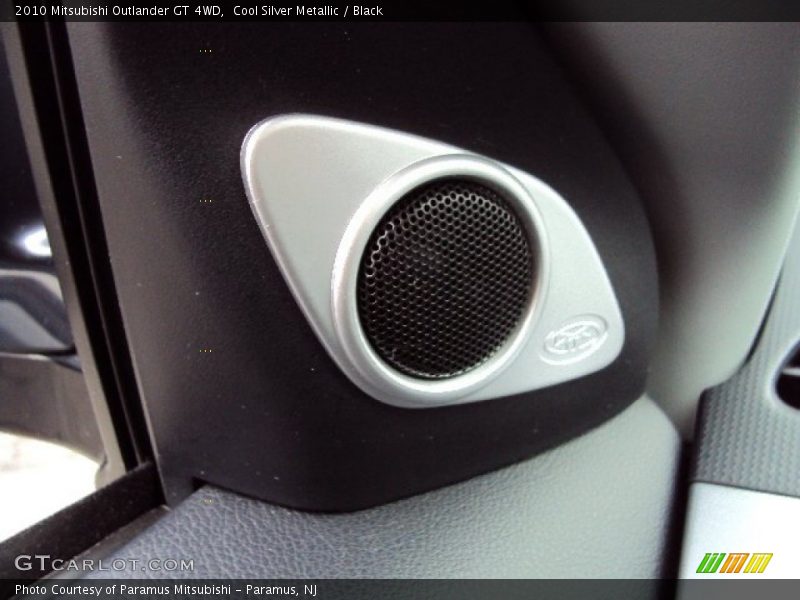 Cool Silver Metallic / Black 2010 Mitsubishi Outlander GT 4WD